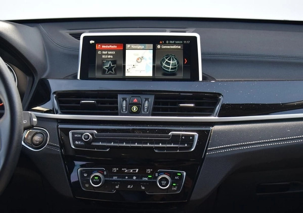 BMW X1 cena 119900 przebieg: 56380, rok produkcji 2019 z Ćmielów małe 137